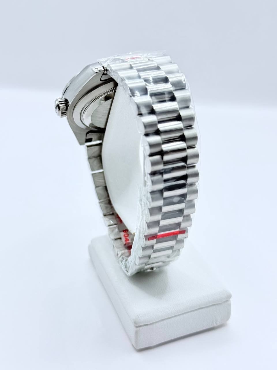 e_9abUd018svc1f4x3tl4l45de_14dirp.jpg