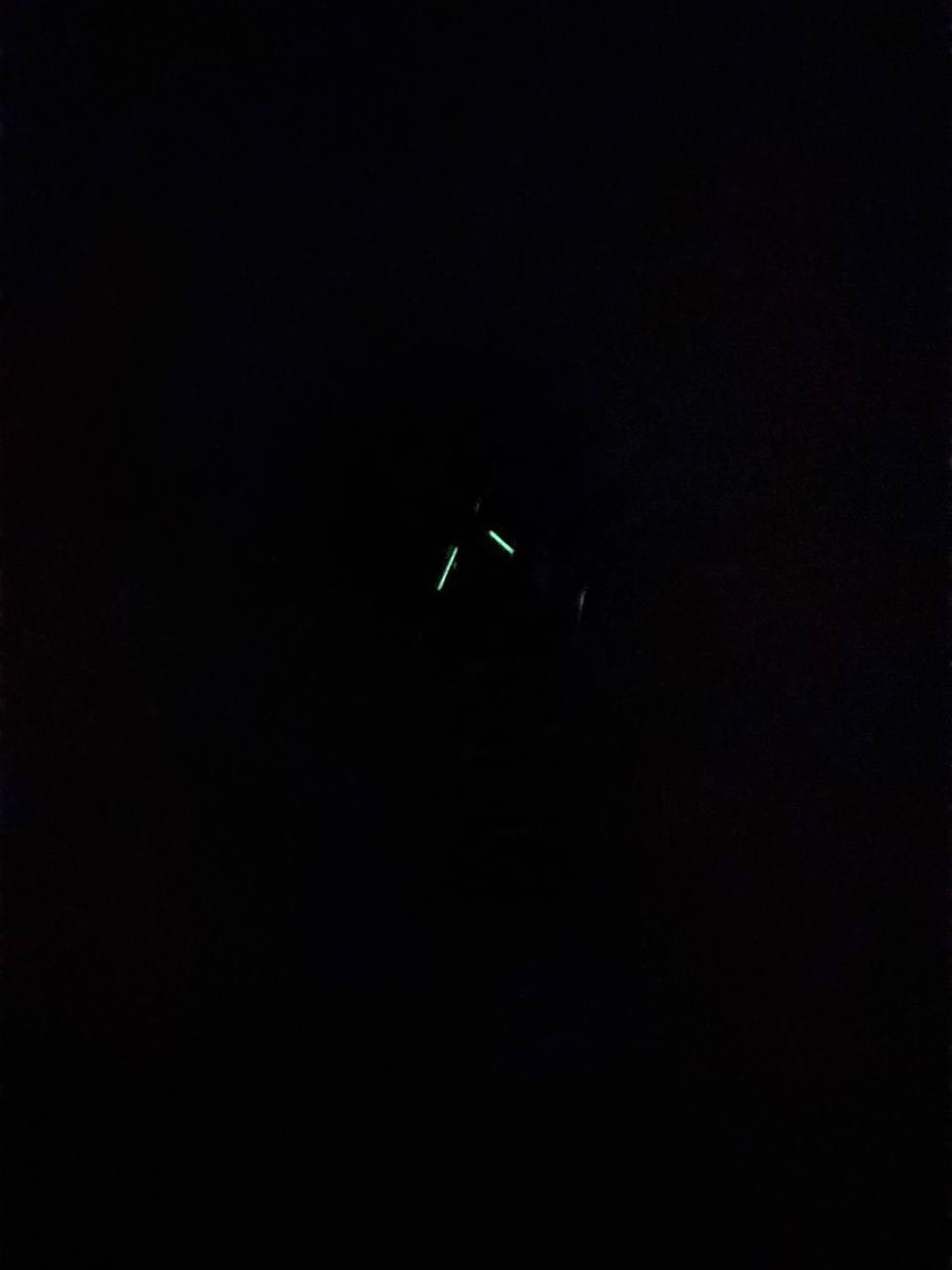 g_f9dUd018svck3r0fuv8awxe_14dirp.jpg
