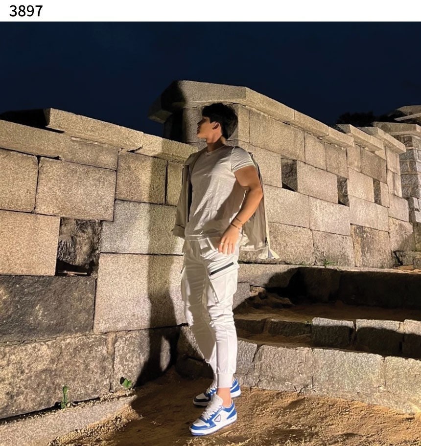 2_hccUd018svc12vmf53p2naqu_evzsoc.jpg 2_hccUd018svc12vmf53p2naqu_evzsoc.jpg