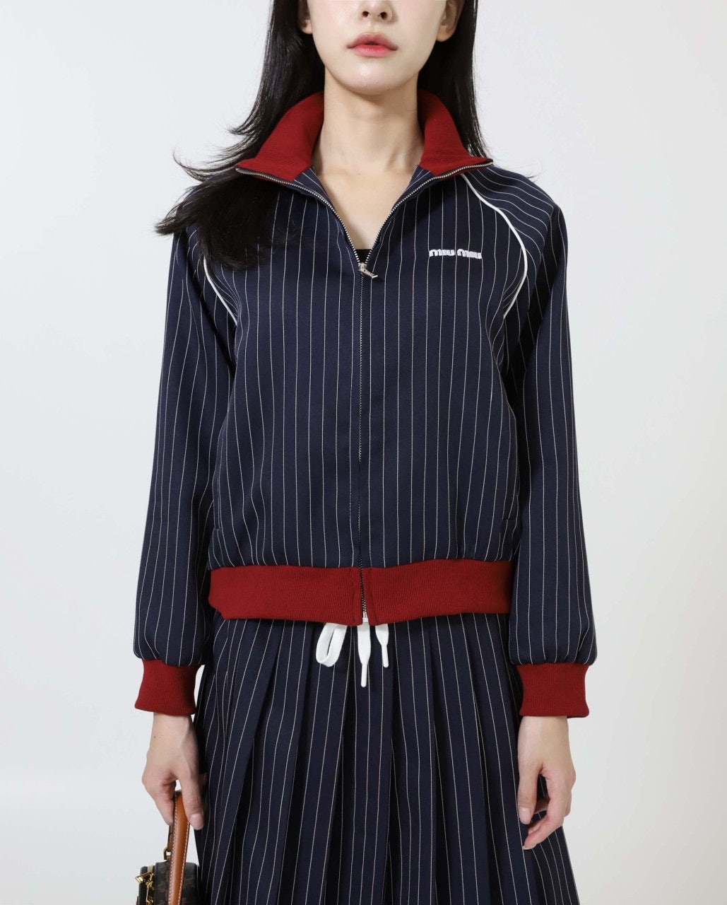 a_0jgUd018svc1cb6b8rs1s3cw_g9hfyp.jpg a_0jgUd018svc1cb6b8rs1s3cw_g9hfyp.jpg