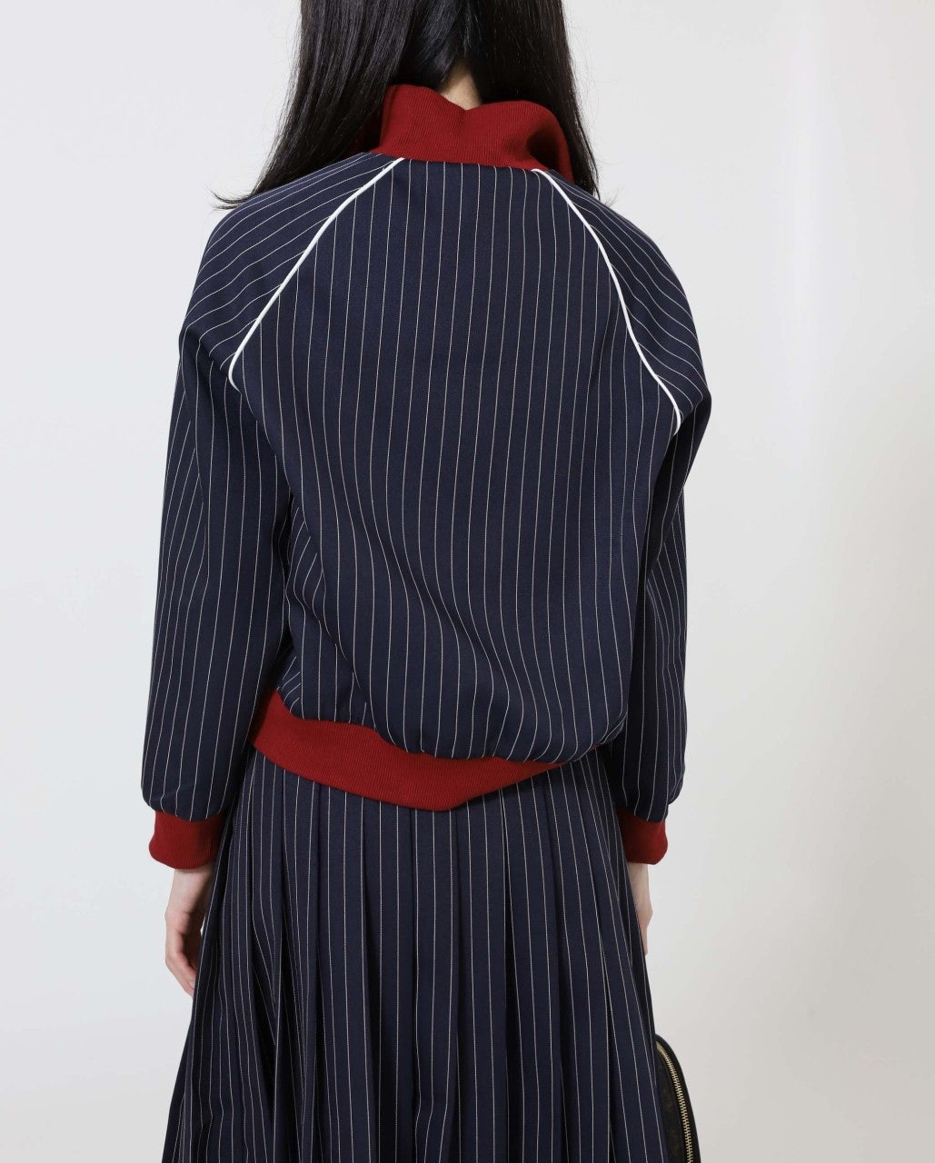 a_9jgUd018svcen8llqm1dl7s_g9hfyp.jpg a_9jgUd018svcen8llqm1dl7s_g9hfyp.jpg