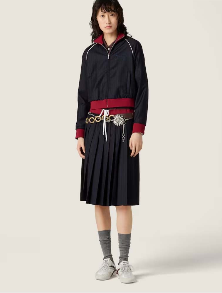 b_bjgUd018svcd1zl4aq68cw_g9hfyp.jpg b_bjgUd018svcd1zl4aq68cw_g9hfyp.jpg