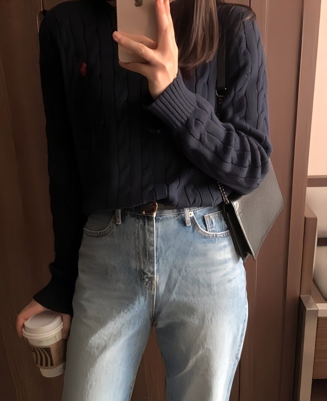 h_fdfUd018svcc9xr185t6bku_s6fei9.jpg h_fdfUd018svcc9xr185t6bku_s6fei9.jpg