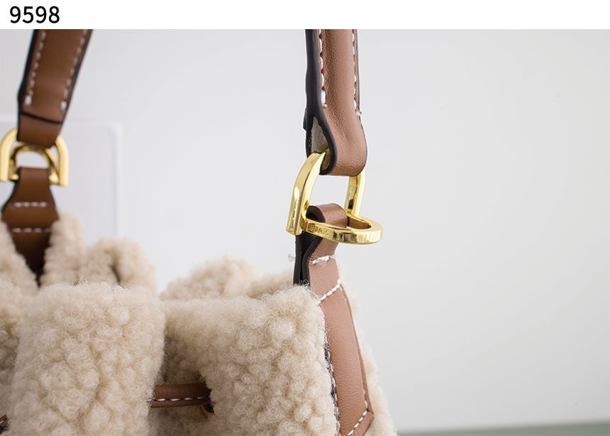 0_eeiUd018svc1ln18eqe9st0i_evzsoc.jpg