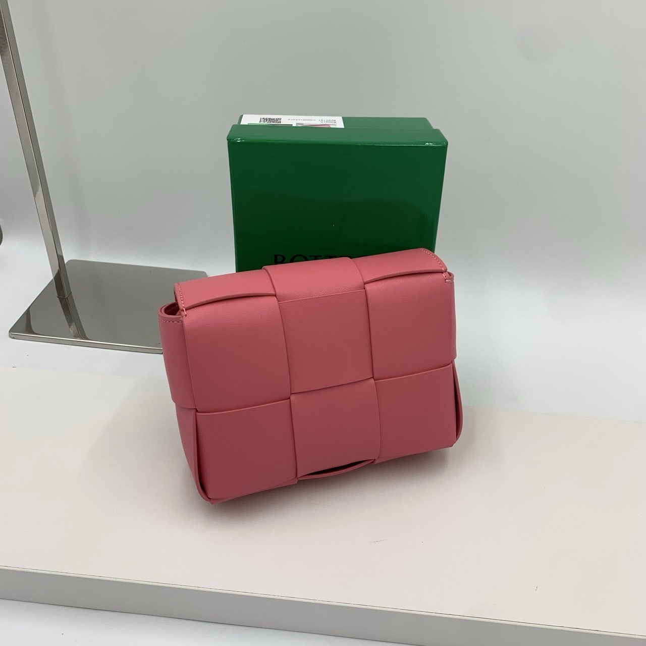2_8g4Ud018svc1nyu6djldm0xh_dqodqr.jpg