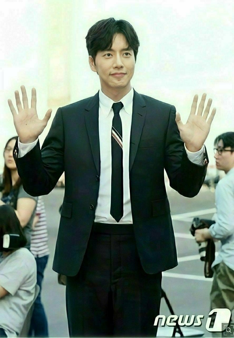 6_41eUd018svcr4dkdhnm3y2f_s6fei9.jpg 6_41eUd018svcr4dkdhnm3y2f_s6fei9.jpg