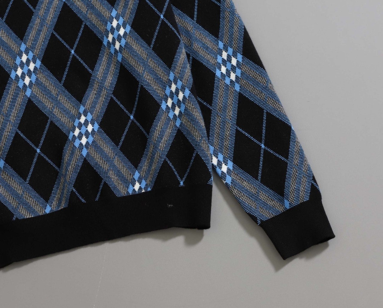 5_4g4Ud018svc1rbgrm2mg9qy6_ew4xzd.jpg?type=e1920_std