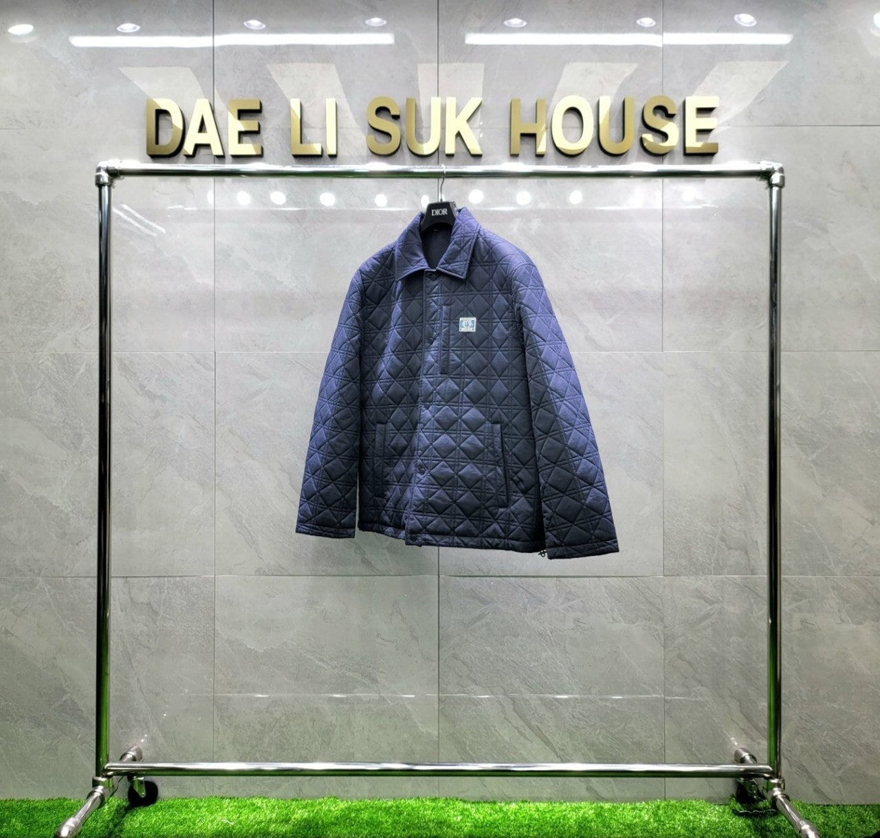 8_5b6Ud018svczqb6qftcdm3v_mjyzx.jpg 8_5b6Ud018svczqb6qftcdm3v_mjyzx.jpg