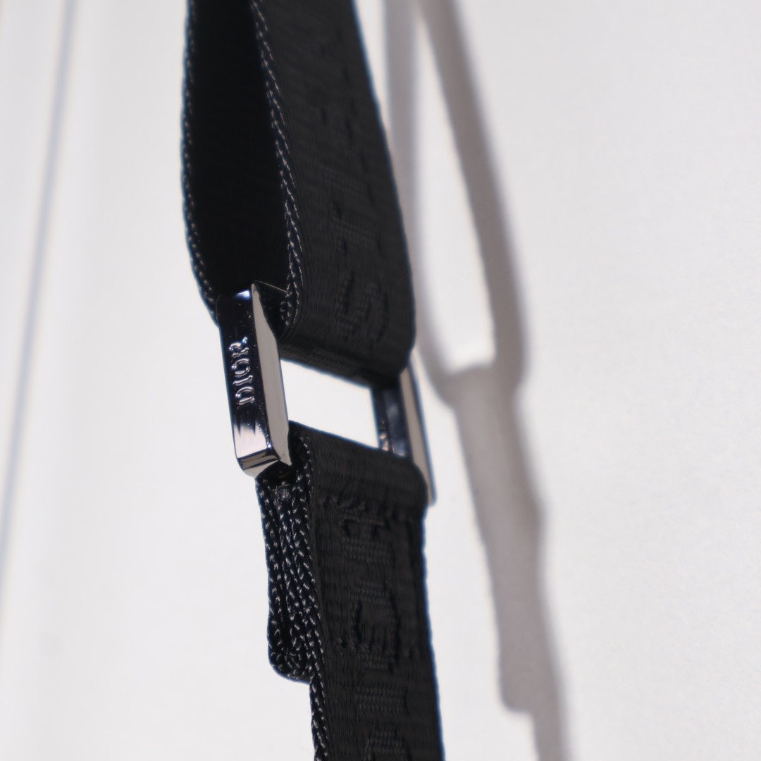 f_bghUd018svc10gqegfua6svs_eg520k.jpg f_bghUd018svc10gqegfua6svs_eg520k.jpg