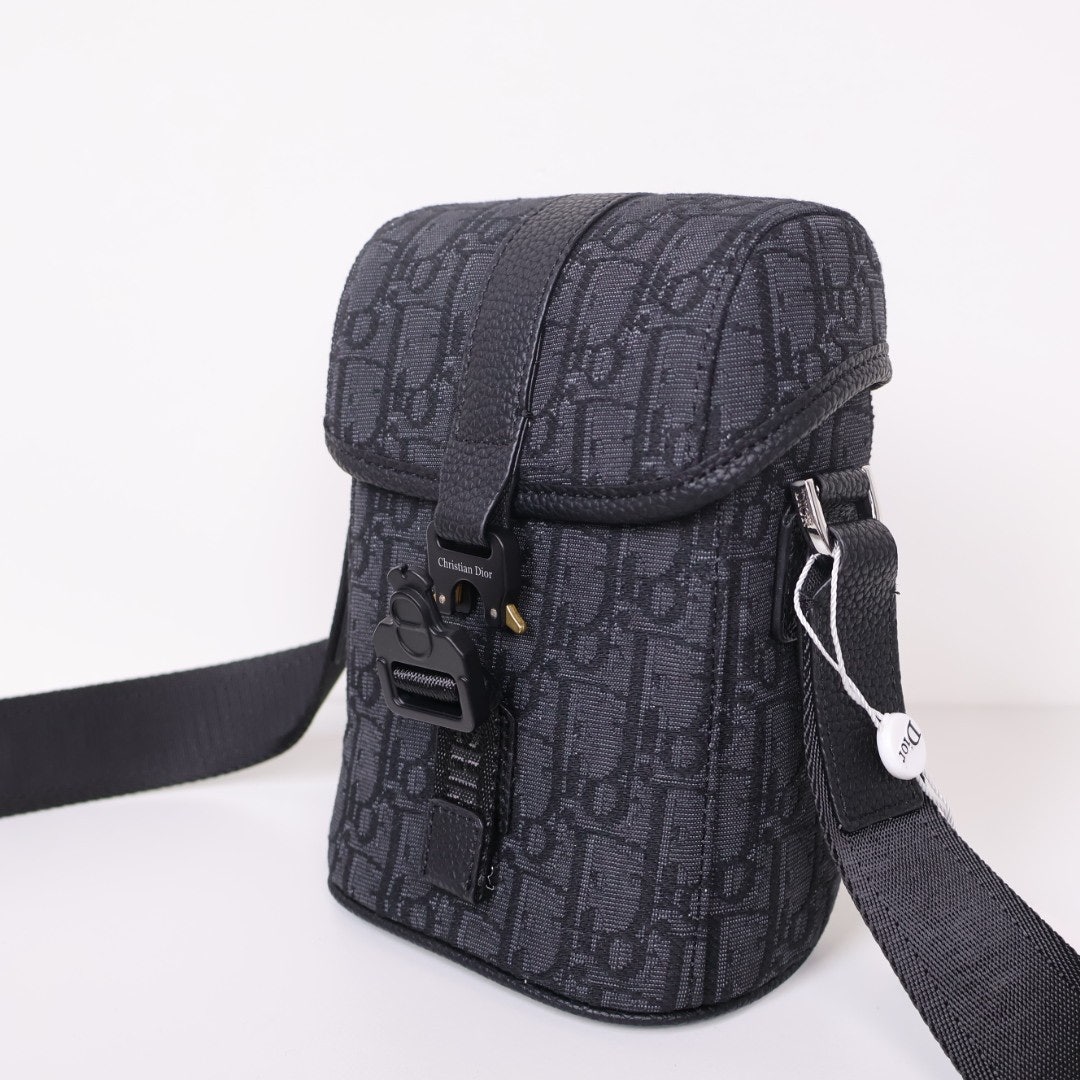 f_jgbUd018svcrbrslqj2wwnx_eg520k.jpg f_jgbUd018svcrbrslqj2wwnx_eg520k.jpg