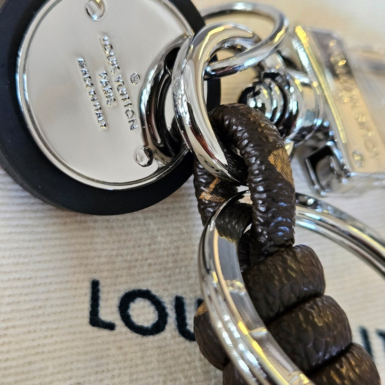 3_jb3Ud018svcqtpooh7ycb51_824iz.jpg 3_jb3Ud018svcqtpooh7ycb51_824iz.jpg