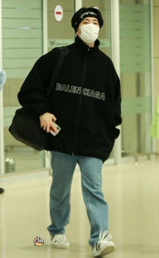 j_f7eUd018svc48vfoxshe45a_s6fei9.jpg j_f7eUd018svc48vfoxshe45a_s6fei9.jpg