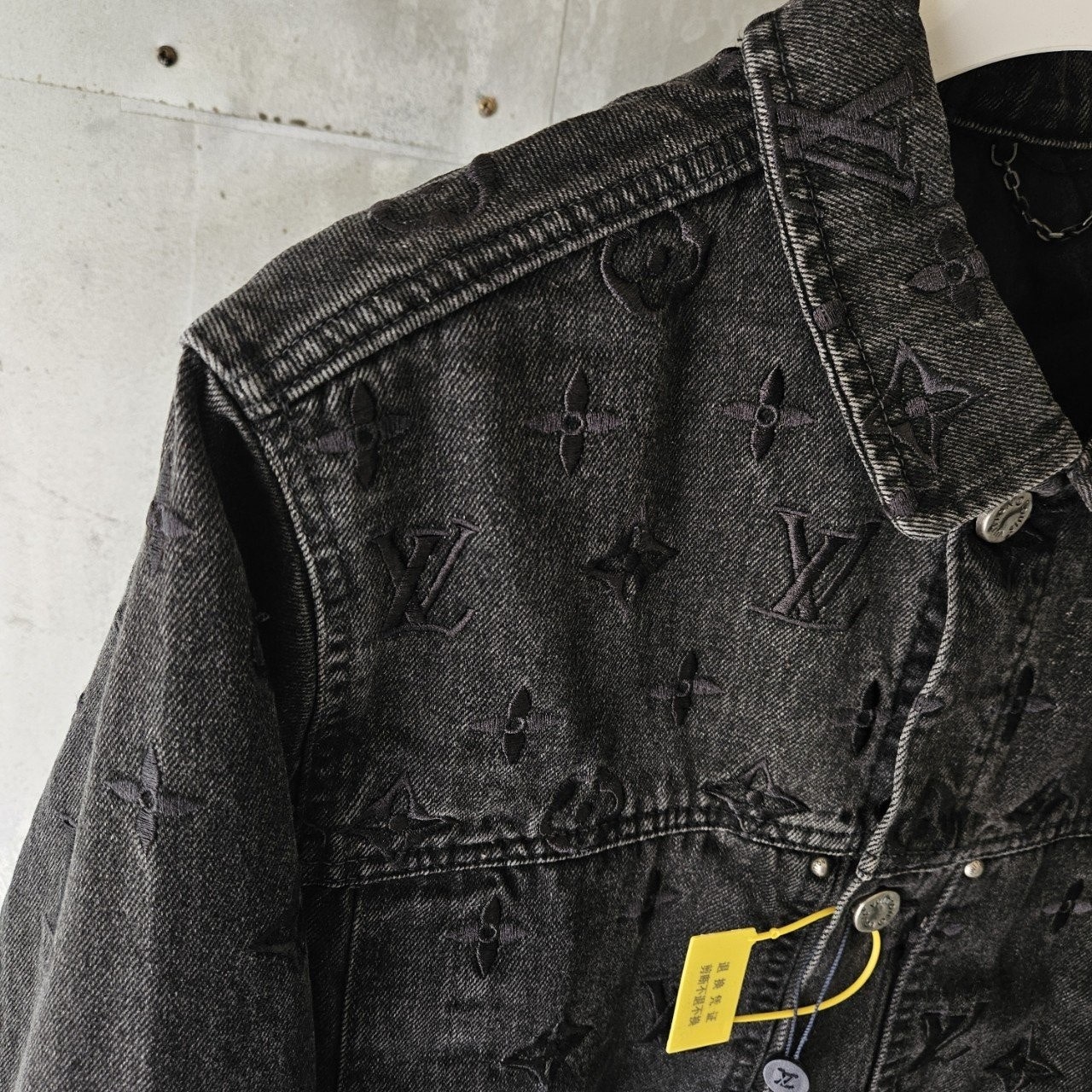 j_01aUd018svchoks88oavnq8_824iz.jpg j_01aUd018svchoks88oavnq8_824iz.jpg