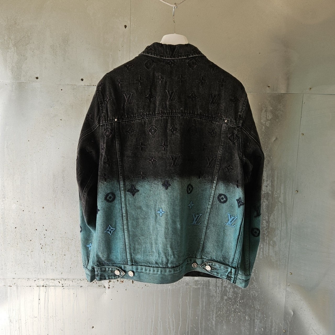 c_a1aUd018svc1bs03dtt1nx7f_824iz.jpg c_a1aUd018svc1bs03dtt1nx7f_824iz.jpg