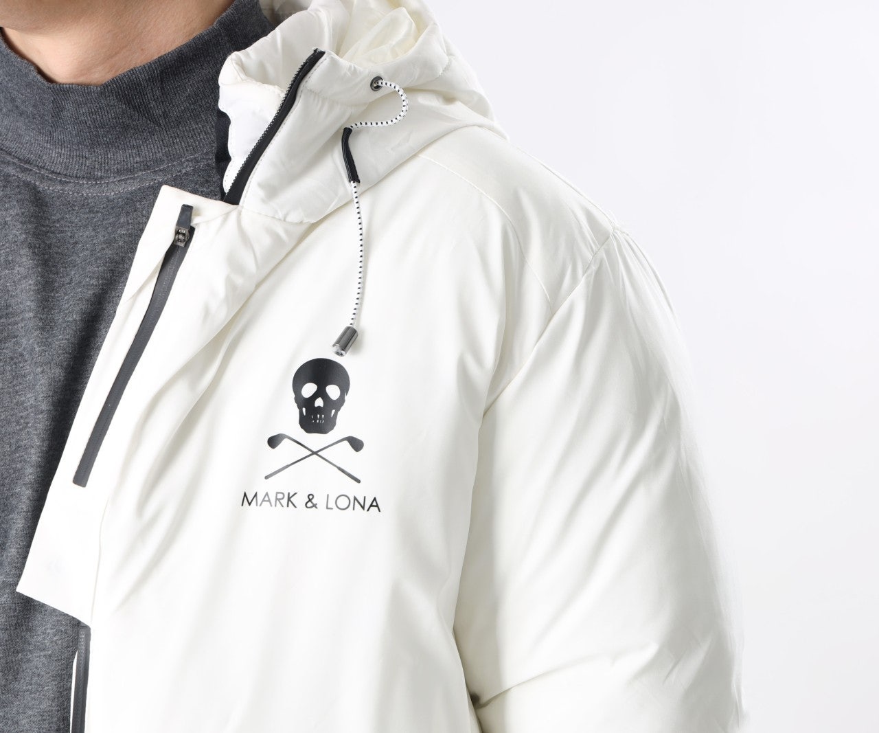 b_7i5Ud018svcgicmcb3zjs44_fafp62.jpg?type=e1920_std