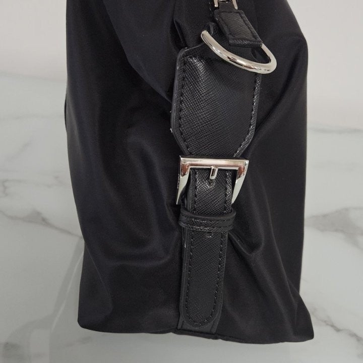 b_755Ud018svca2ls5ezhid2m_413zjm.jpg b_755Ud018svca2ls5ezhid2m_413zjm.jpg