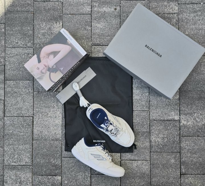 b_j0fUd018svc1ver8eku739hm_413zjm.jpg b_j0fUd018svc1ver8eku739hm_413zjm.jpg