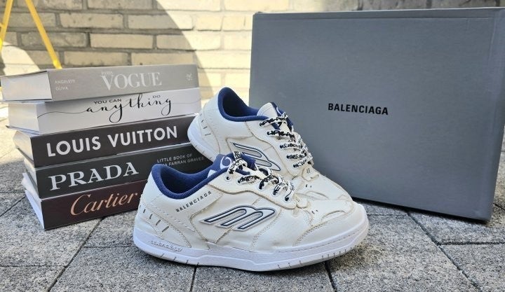 b_f0fUd018svc7buj9jabx2q5_413zjm.jpg b_f0fUd018svc7buj9jabx2q5_413zjm.jpg