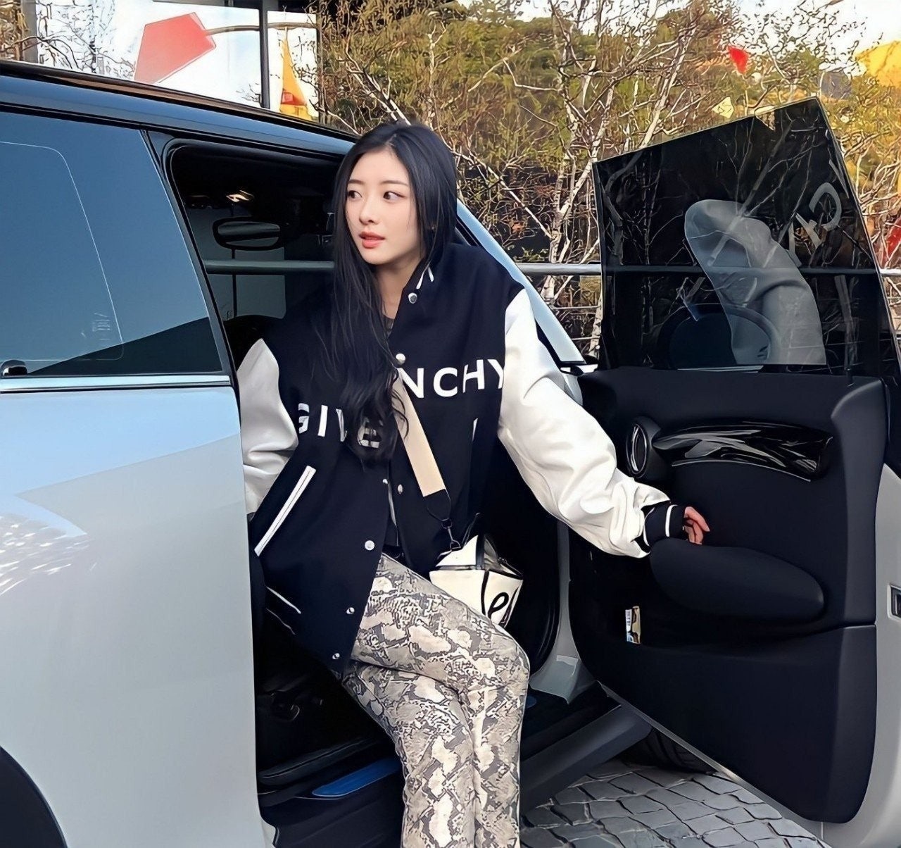 f_a72Ud018svc1axar86p5v71a_4144s3.jpg f_a72Ud018svc1axar86p5v71a_4144s3.jpg