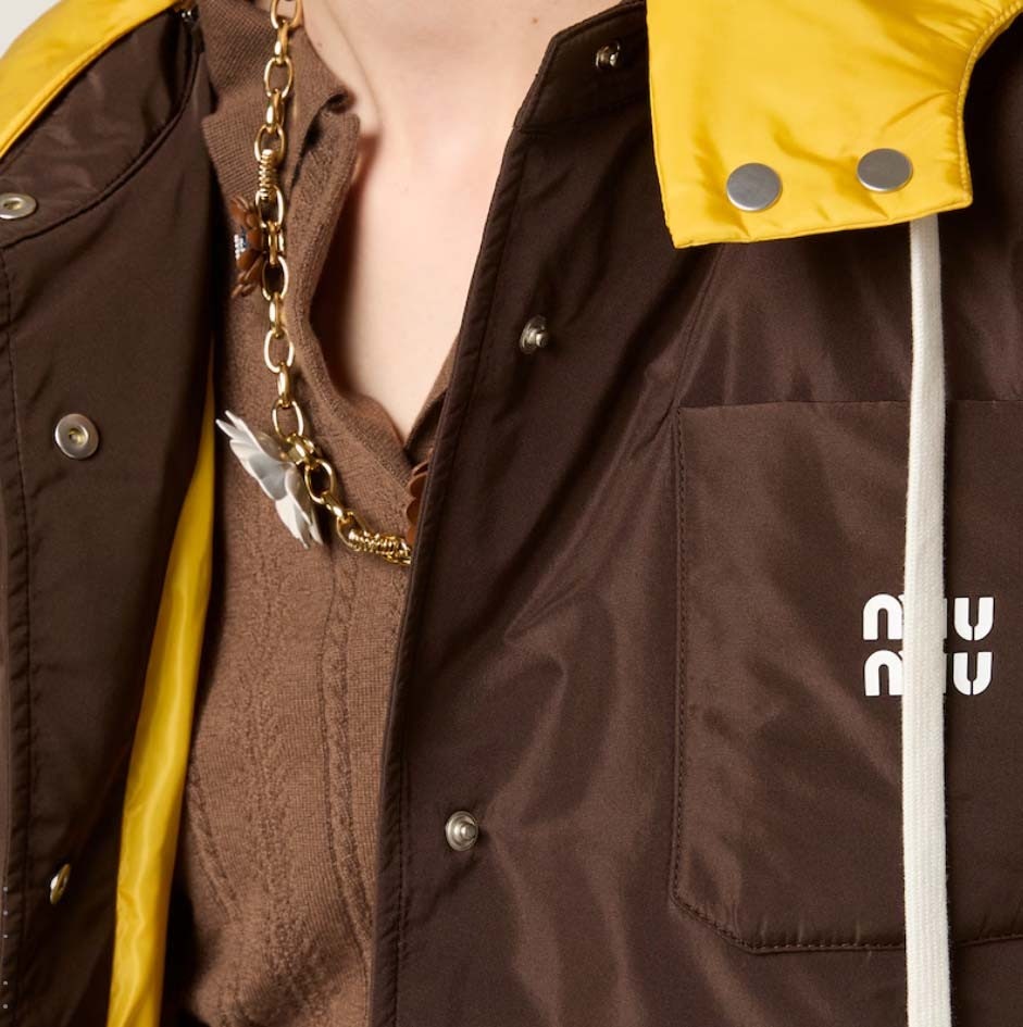 2_54jUd018svc10r0ajls4m4v2_eeyur9.jpg?type=e1920_std