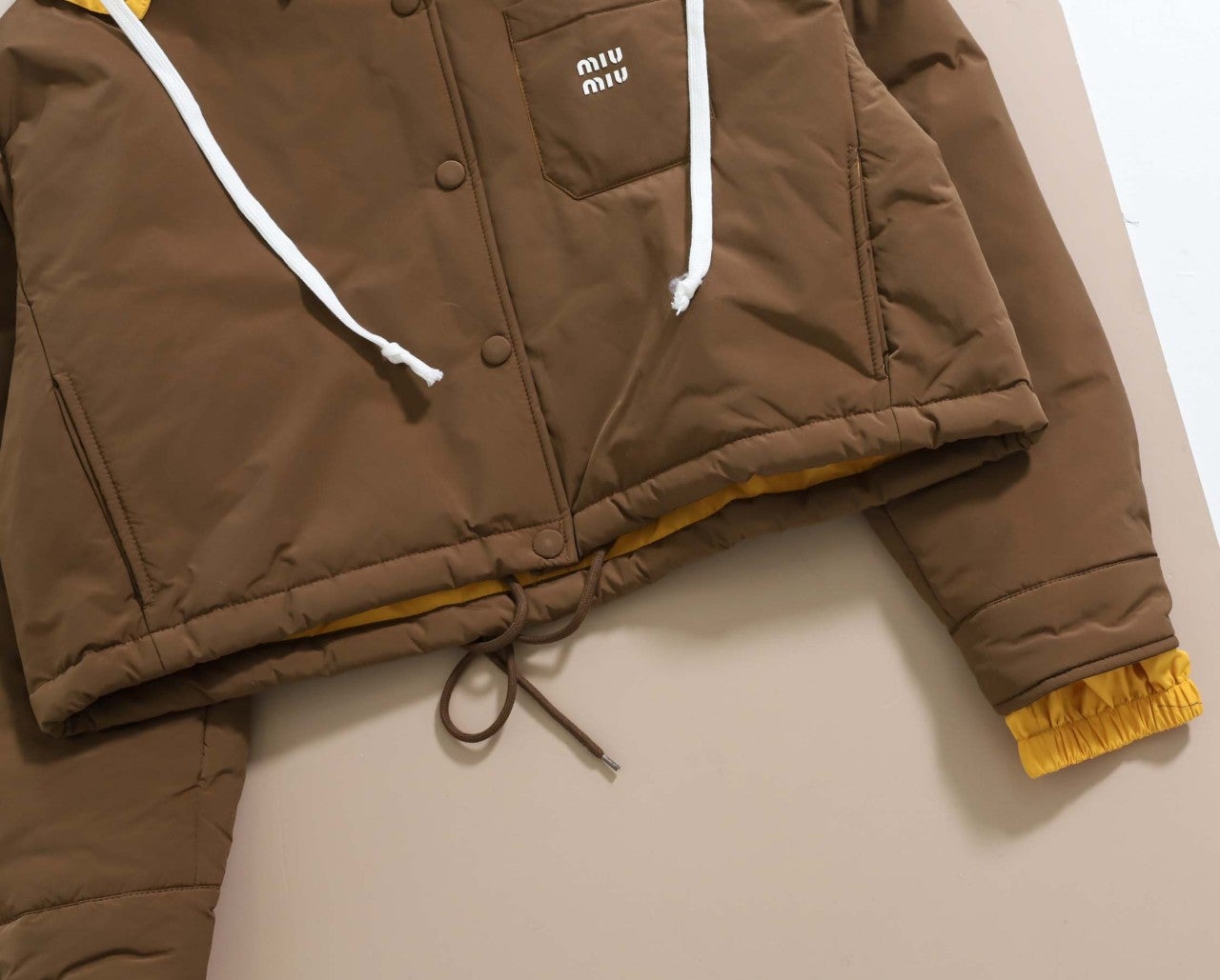 3_94jUd018svci6hrmht923o5_eeyur9.jpg?type=e1920_std