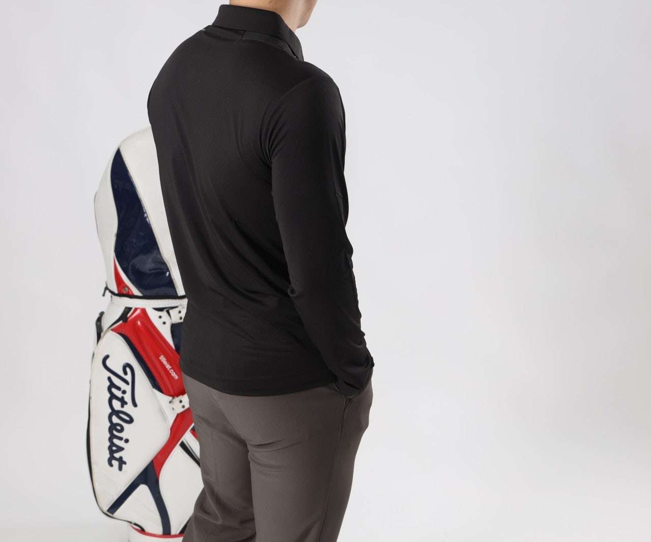 b_9j8Ud018svc14t39j71eymt6_fafp62.jpg?type=e1920_std