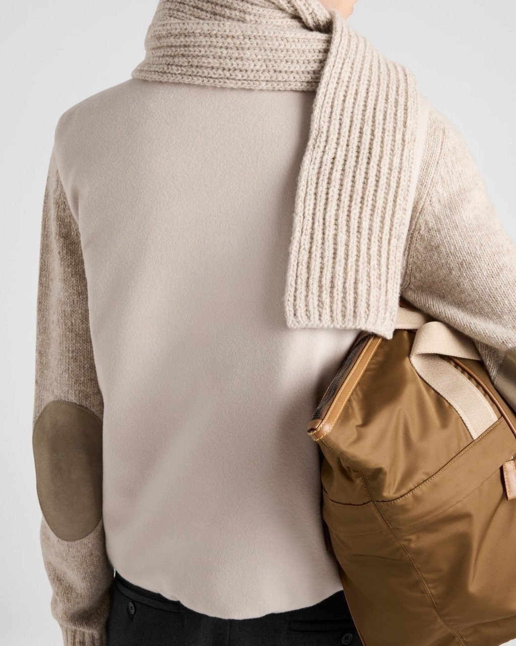 b_141Ud018svciquk28akvbch_4144s3.jpg b_141Ud018svciquk28akvbch_4144s3.jpg