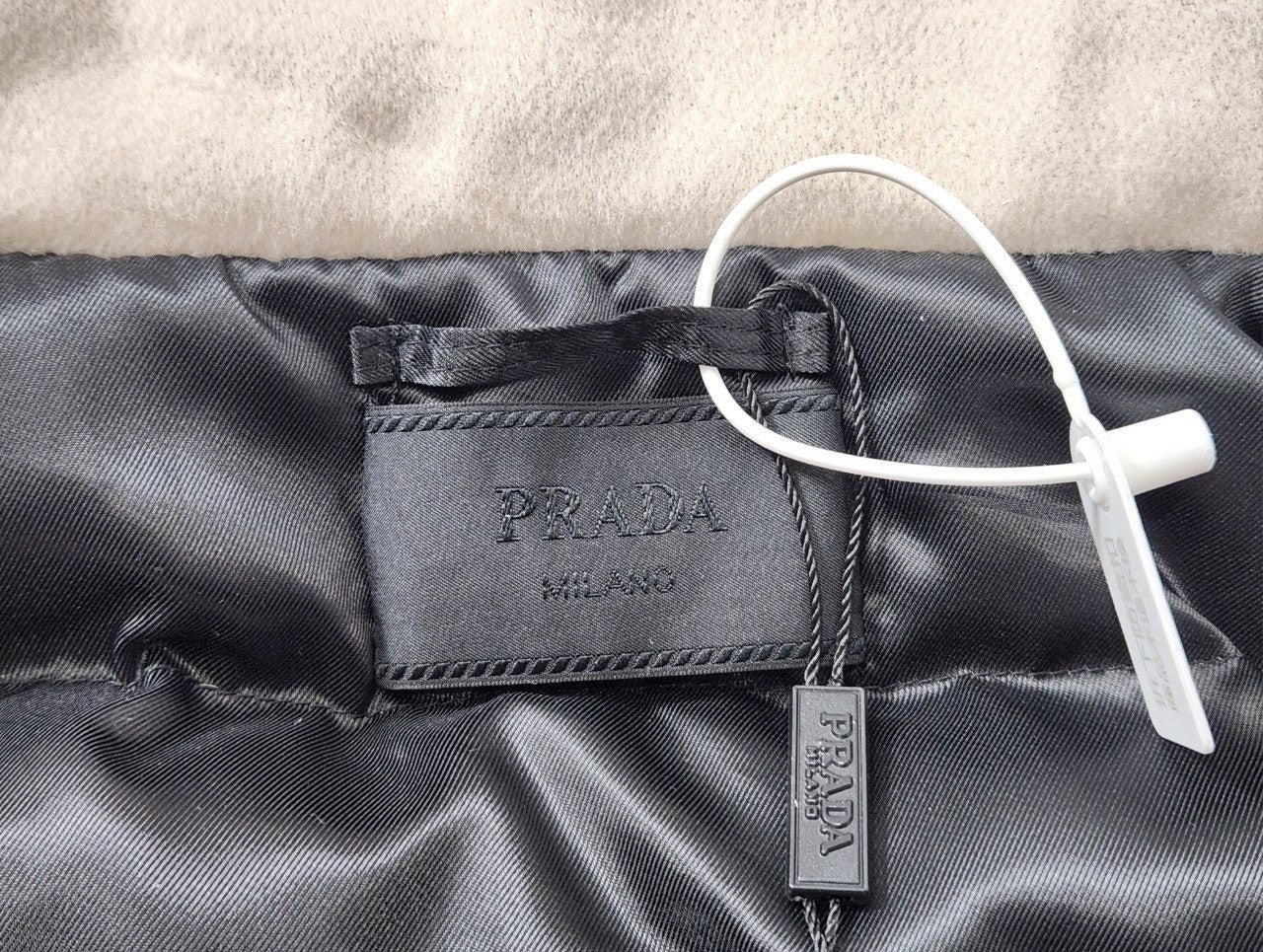 b_g41Ud018svc1r61kc3wm59th_4144s3.jpg b_g41Ud018svc1r61kc3wm59th_4144s3.jpg