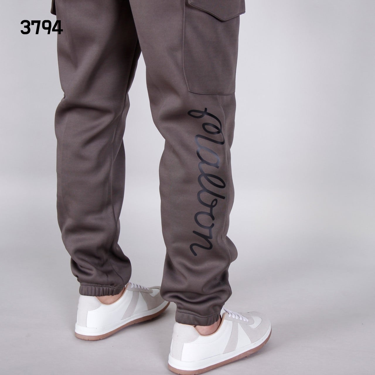 c_c87Ud018svc1l8ide6y7fsbr_bss50w.jpg?type=e1920_std