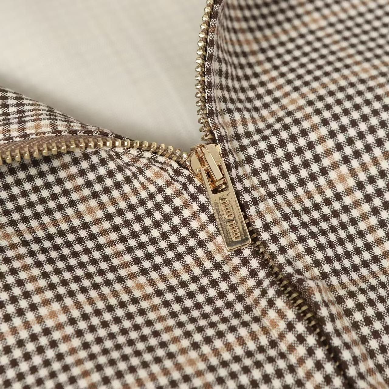 d_he9Ud018svcpvemz3fg77y5_48xg9.jpg d_he9Ud018svcpvemz3fg77y5_48xg9.jpg