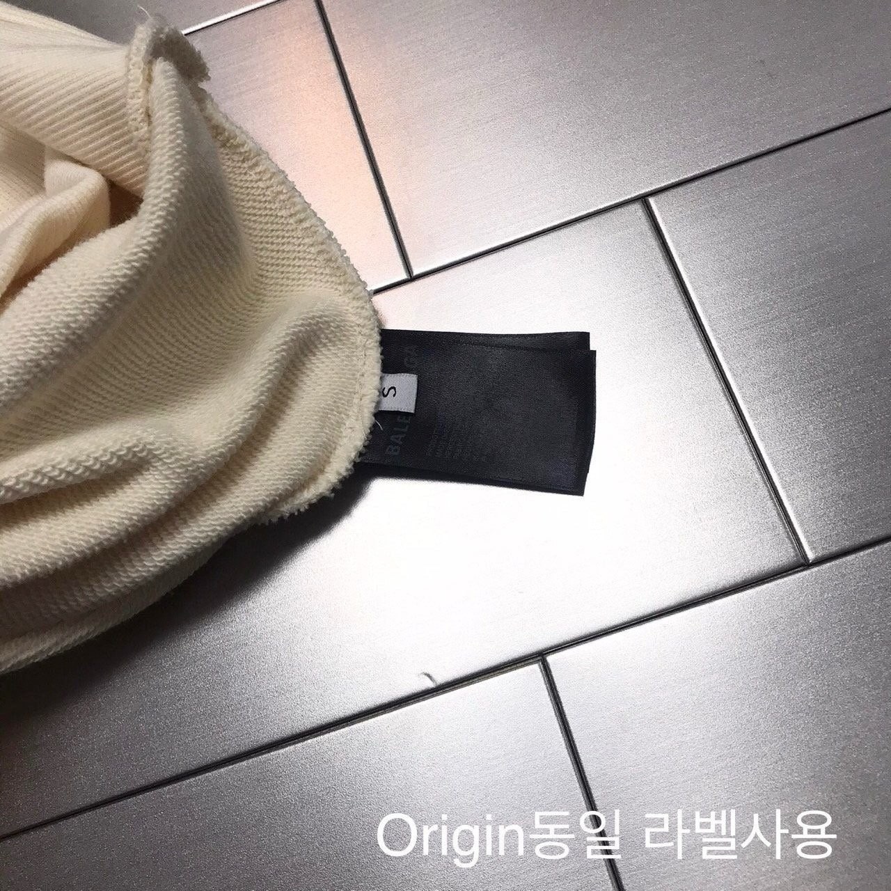 8_jabUd018svcg5o9t5g0eqym_4144s3.jpg 8_jabUd018svcg5o9t5g0eqym_4144s3.jpg