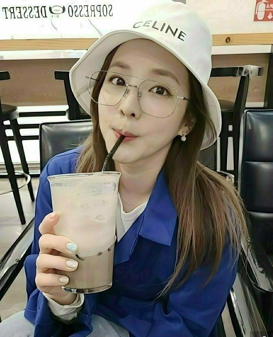 j_5b8Ud018svc1n7539fcpq8hf_s6fei9.jpg j_5b8Ud018svc1n7539fcpq8hf_s6fei9.jpg