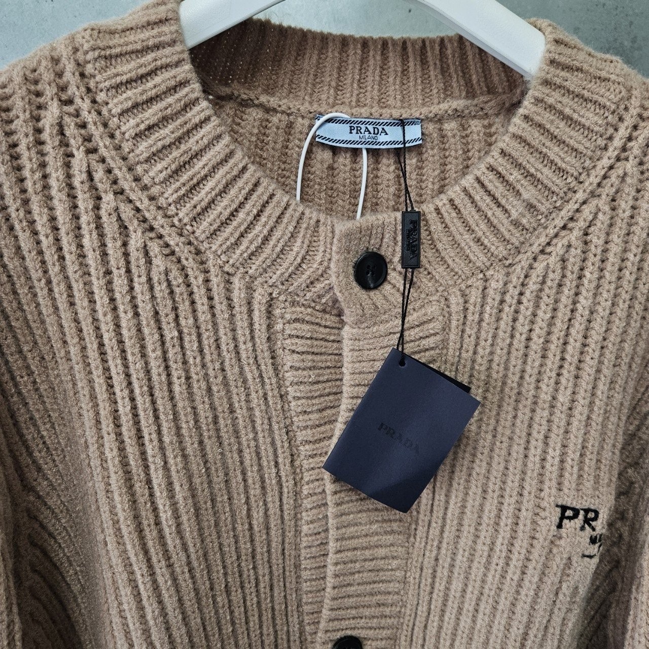 4_h19Ud018svck6n82mp5jz98_48xg9.jpg 4_h19Ud018svck6n82mp5jz98_48xg9.jpg