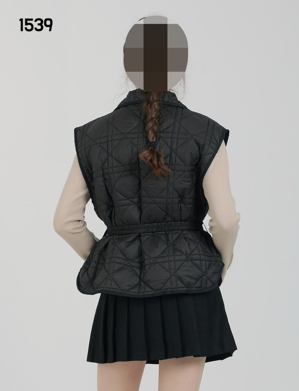 a_8a8Ud018svc1a6976c4xdnqi_bss50w.jpg?type=e1920_std