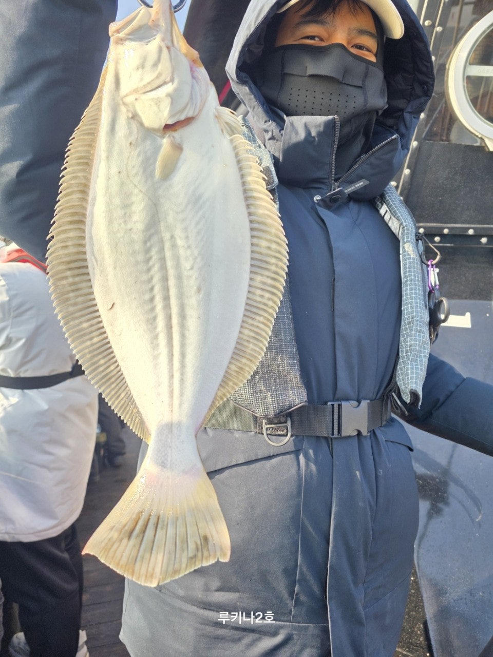 사용자가 올린 </div>						                    </div>
                </td>
            </tr>
        </table>
	<!--조황정보 수정-->	
	

	<!--조황정보 수정 끝 -->
                <div class=