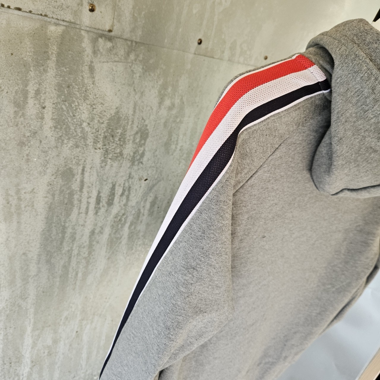 f_498Ud018svc1htj3bv9qxme6_48xg9.jpg f_498Ud018svc1htj3bv9qxme6_48xg9.jpg