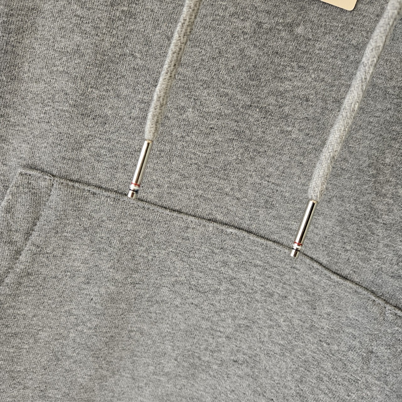 f_298Ud018svcjluwdxkkam8j_48xg9.jpg f_298Ud018svcjluwdxkkam8j_48xg9.jpg