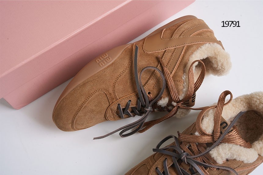 3_c2cUd018svc18k83hum6wo4y_b74oib.jpg 3_c2cUd018svc18k83hum6wo4y_b74oib.jpg