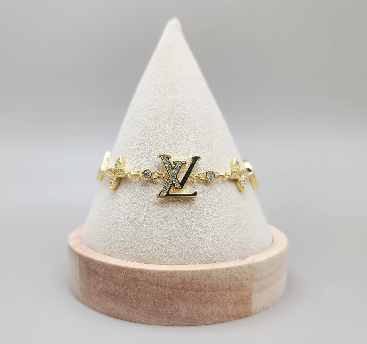 4_16fUd018svcuii34ktcskes_413zjm.jpg 4_16fUd018svcuii34ktcskes_413zjm.jpg