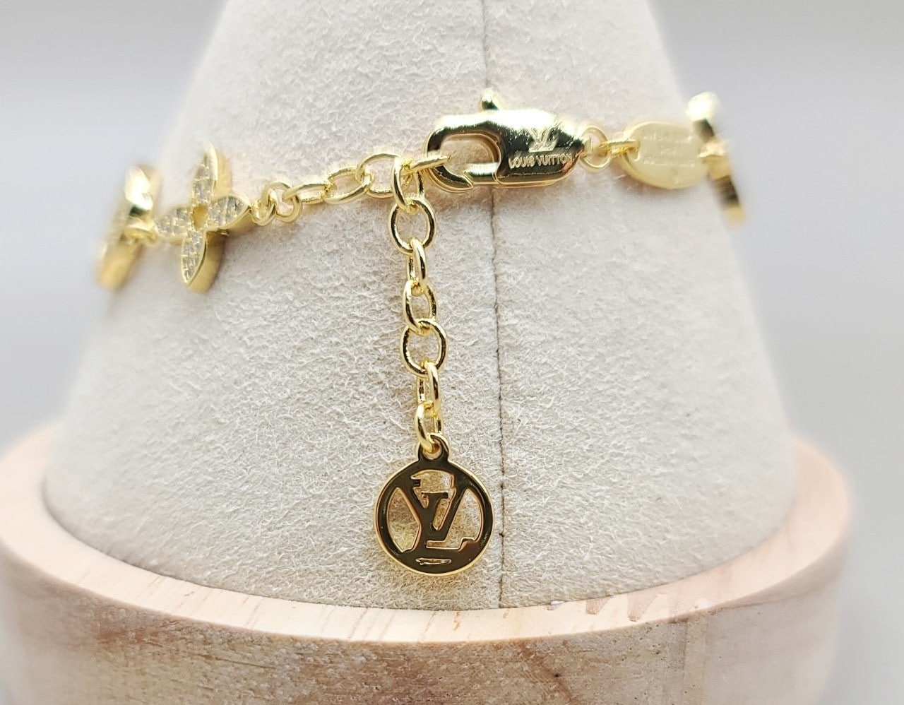 4_h6fUd018svc1wujfw2b94t8u_413zjm.jpg 4_h6fUd018svc1wujfw2b94t8u_413zjm.jpg