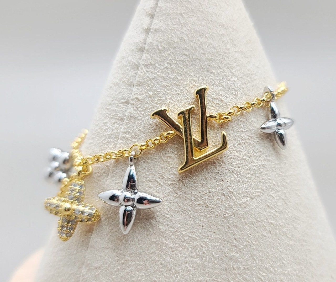 1_86eUd018svc1d7p2hkhpcu8n_413zjm.jpg 1_86eUd018svc1d7p2hkhpcu8n_413zjm.jpg