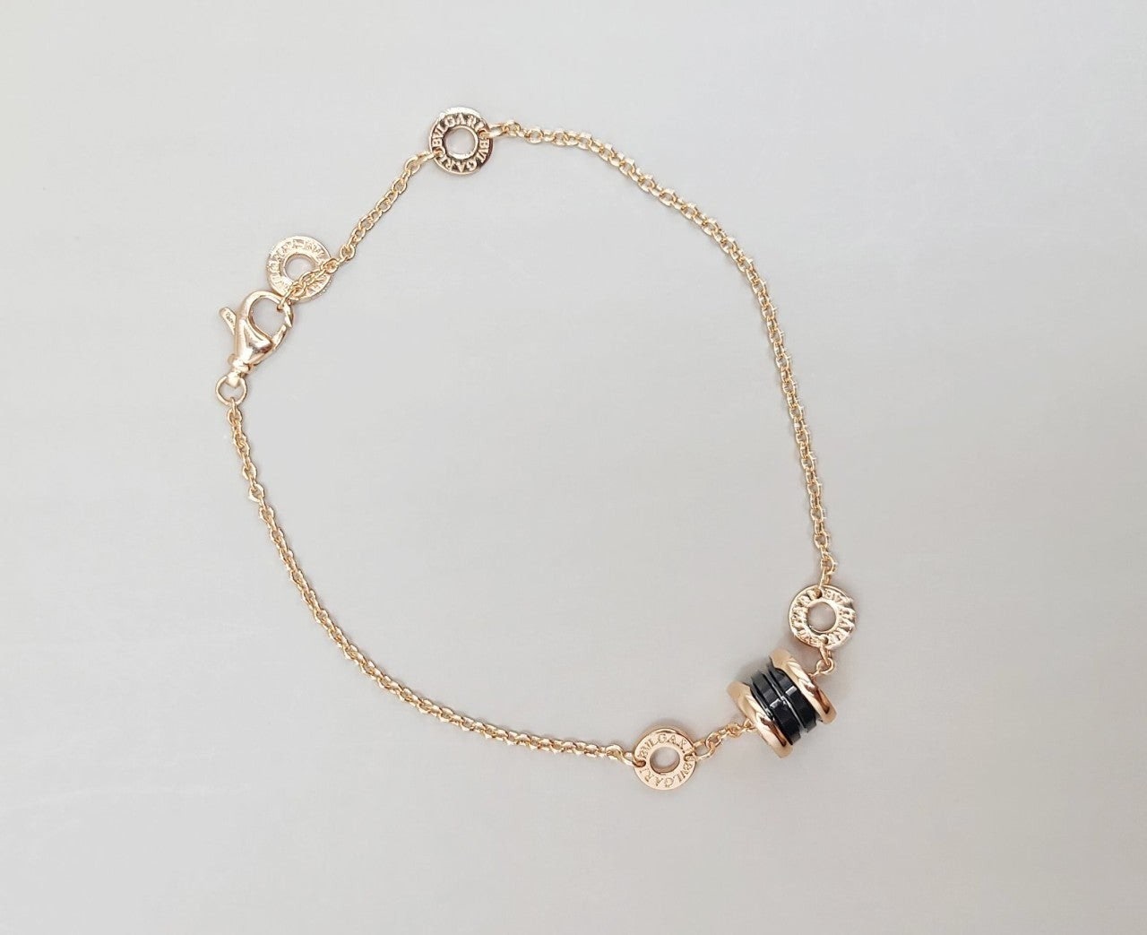 8_17hUd018svc196jwy6bcil1x_413zjm.jpg 8_17hUd018svc196jwy6bcil1x_413zjm.jpg