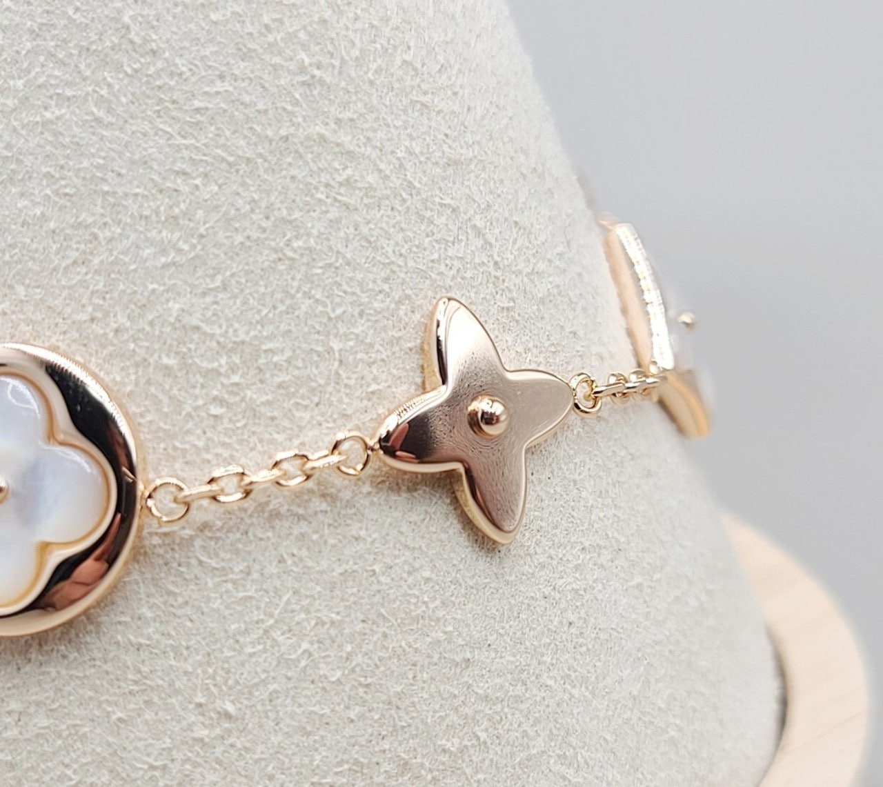 7_f6gUd018svc671s5rhw2hwm_413zjm.jpg 7_f6gUd018svc671s5rhw2hwm_413zjm.jpg