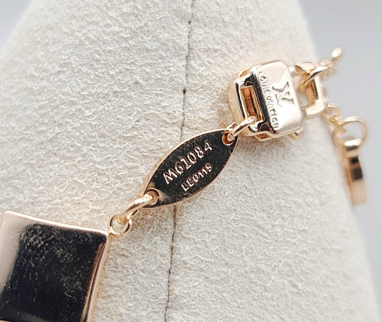 8_36gUd018svc1hr9wh52b6bz9_413zjm.jpg 8_36gUd018svc1hr9wh52b6bz9_413zjm.jpg