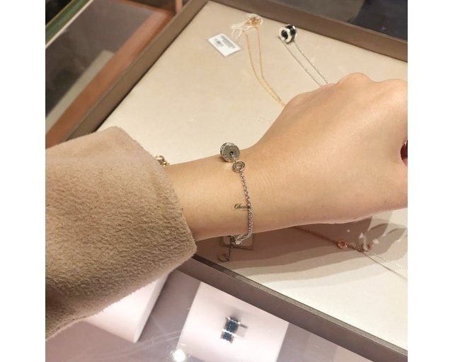 4_a7gUd018svcyce2bmf3crgg_413zjm.jpg 4_a7gUd018svcyce2bmf3crgg_413zjm.jpg