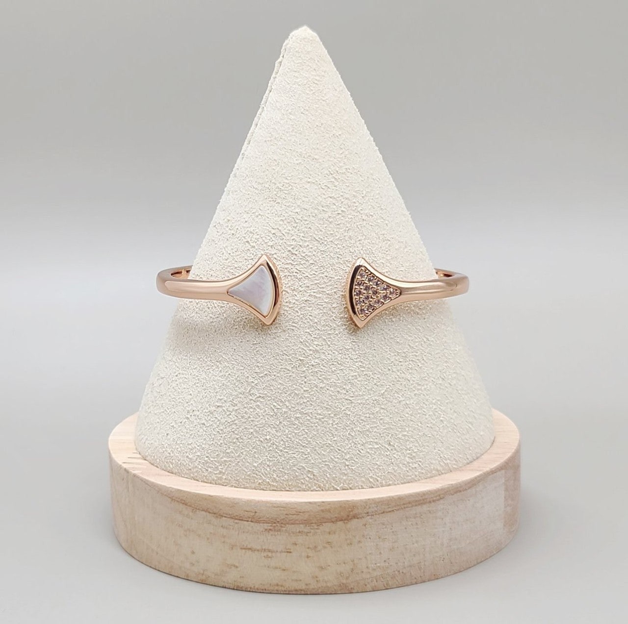 f_986Ud018svcb8aq4xn93ym8_413zjm.jpg f_986Ud018svcb8aq4xn93ym8_413zjm.jpg