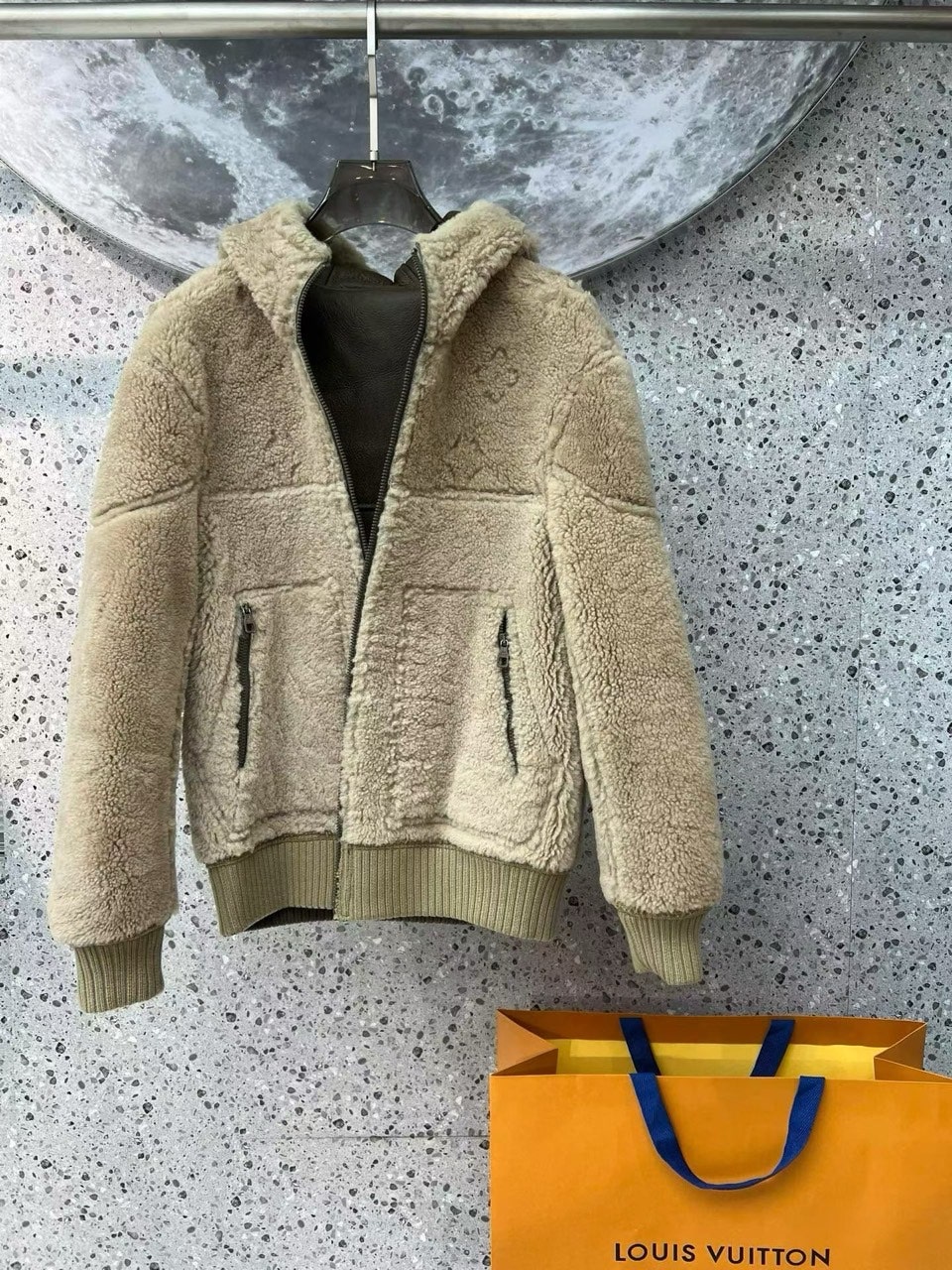 6_3idUd018svcfkhgik67ypnb_fbhe4u.jpg 6_3idUd018svcfkhgik67ypnb_fbhe4u.jpg