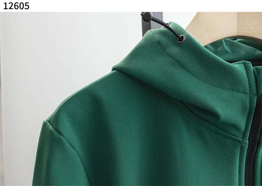 c_67cUd018svcnlnqr5zp4ik_evzsoc.jpg?type=e1920_std