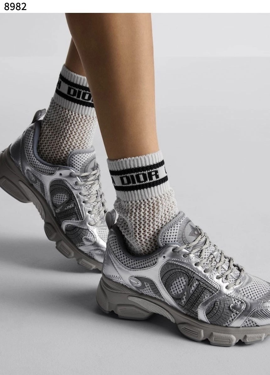 g_igfUd018svc15y1t4nhr918f_evzsoc.jpg g_igfUd018svc15y1t4nhr918f_evzsoc.jpg