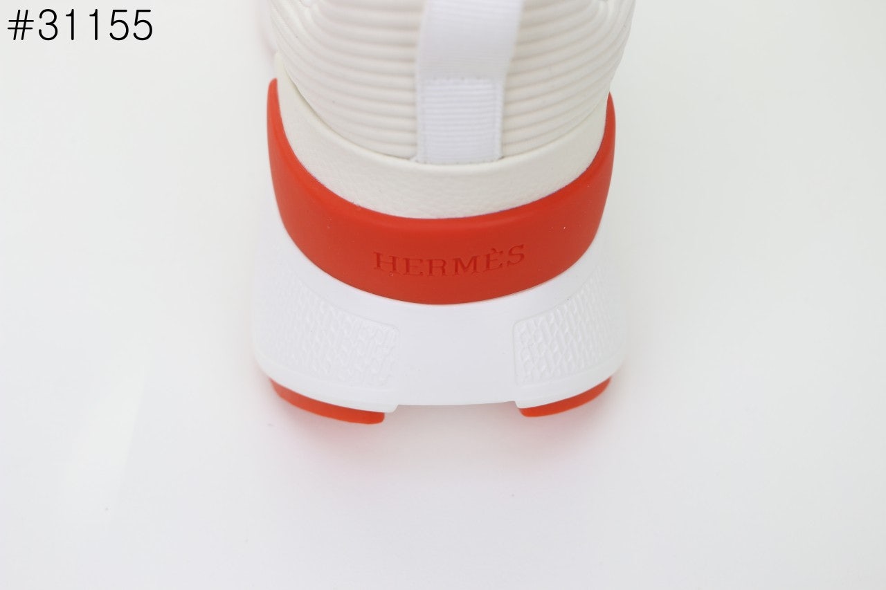 a_ah2Ud018svcxccs2ia0dkd2_31en2j.jpg?type=e1920_std